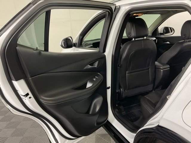 Used 2024 Buick Encore GX Sport Touring w/ Advanced Technology Package AWD/4WD image 32