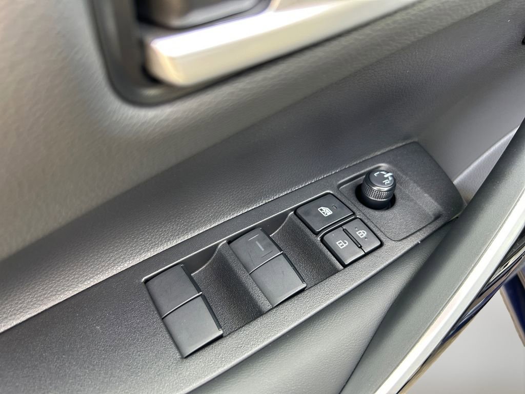 Used 2026 Toyota Corolla XLE FWD image 21