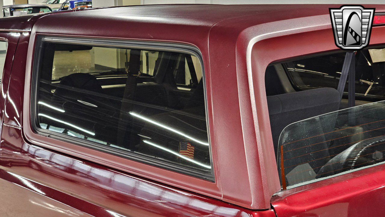 Used 1996 Ford Bronco XLT image 11