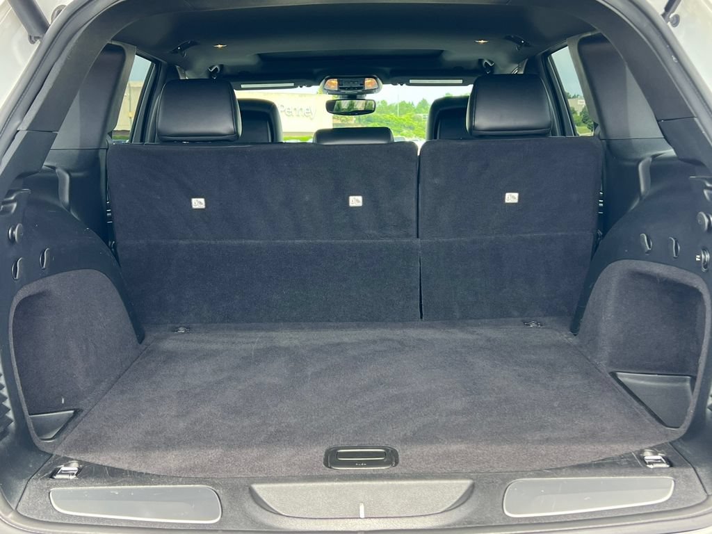Used 2019 Jeep Grand Cherokee Limited w/ Trailer Tow Group IV AWD/4WD image 40