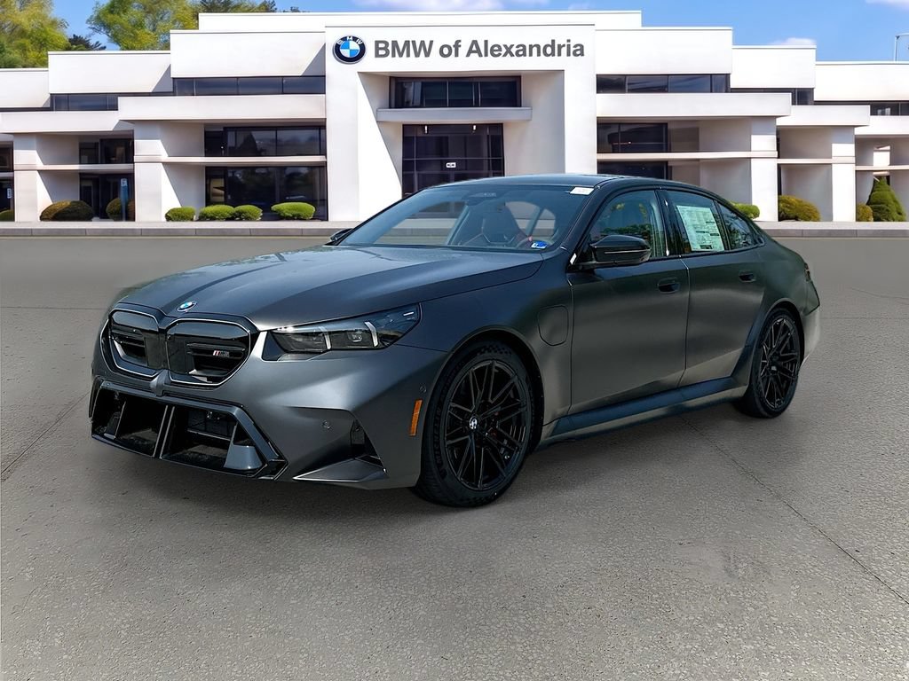 New 2027 BMW M5 w/ Executive Package AWD/4WD video 1