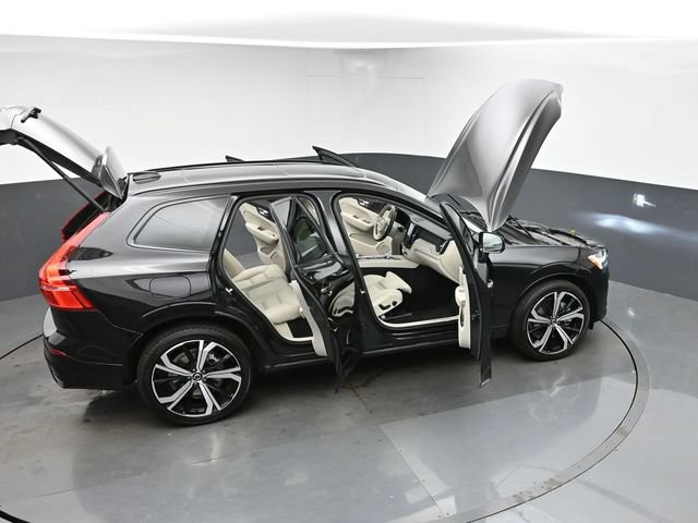Used 2023 Volvo XC60 B6 Ultimate w/ Climate Package AWD/4WD image 47