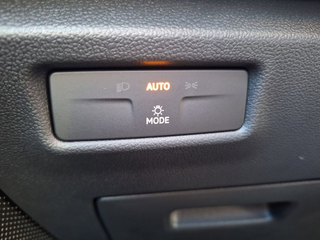 New 2026 Volkswagen Tiguan S image 12