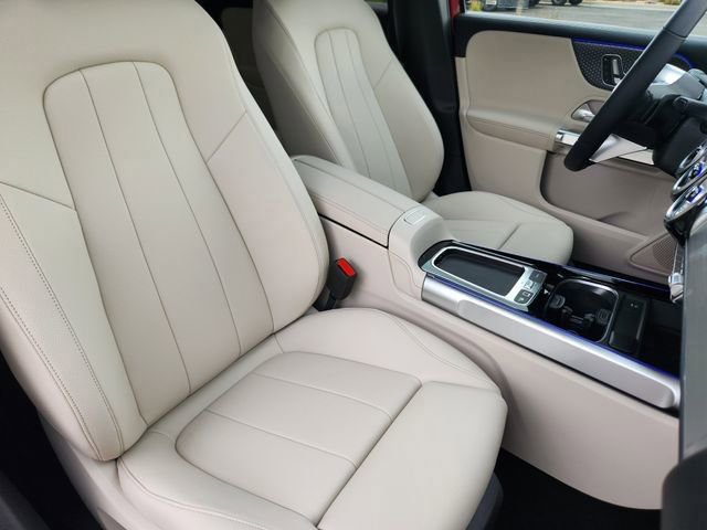 Certified 2026 Mercedes-Benz GLB 250 4MATIC image 16