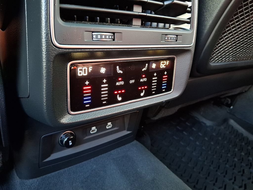 Used 2025 Audi SQ8 Premium Plus AWD/4WD image 11