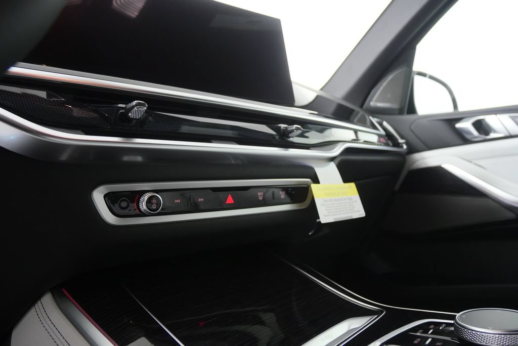 Used 2026 BMW X5 xDrive40i w/ M Sport Package AWD/4WD image 21