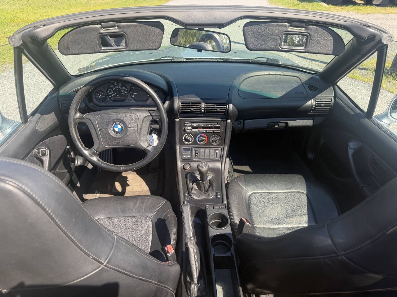 Used 1999 BMW Z3 2.5i RWD image 9