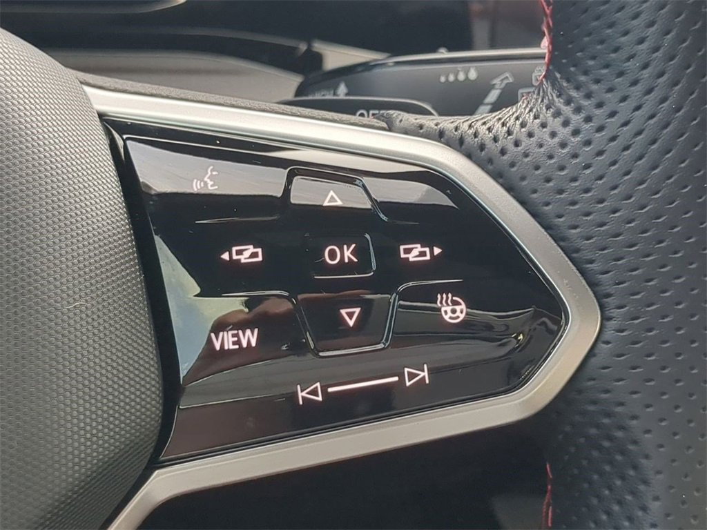 Used 2023 Volkswagen GTI Autobahn image 27