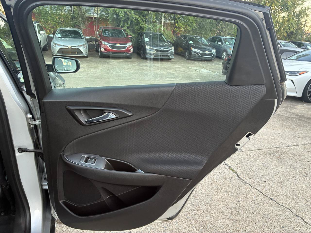Used 2016 Chevrolet Malibu LT FWD image 22
