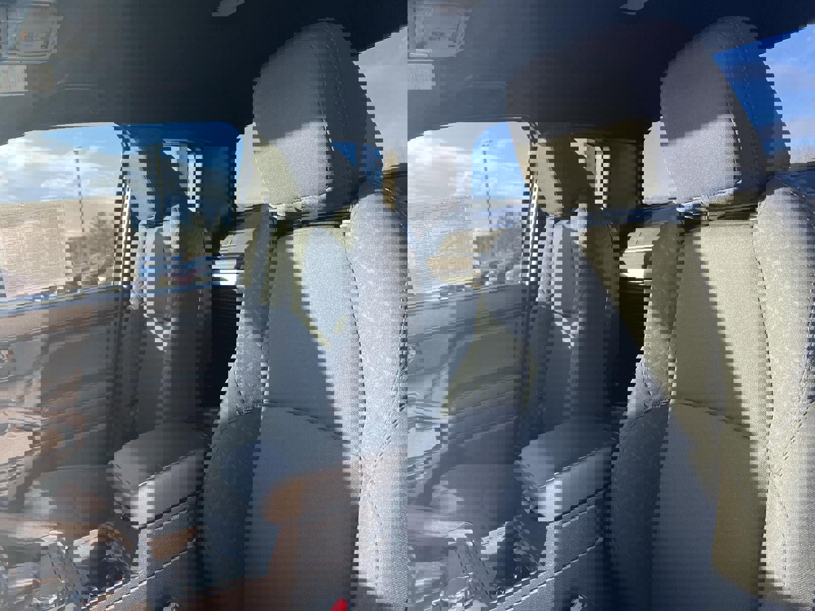 Used 2025 Toyota Tacoma SR w/ Towing Package image 4