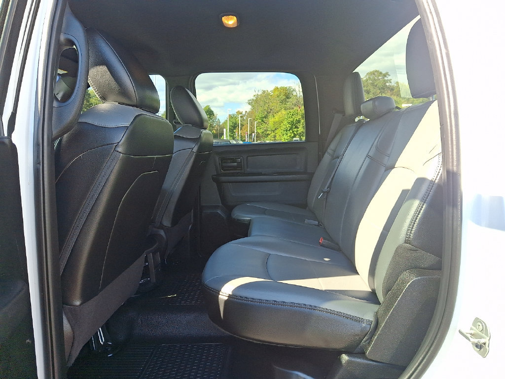 Used 2021 RAM 3500 Tradesman w/ Chrome Appearance Group AWD/4WD image 11