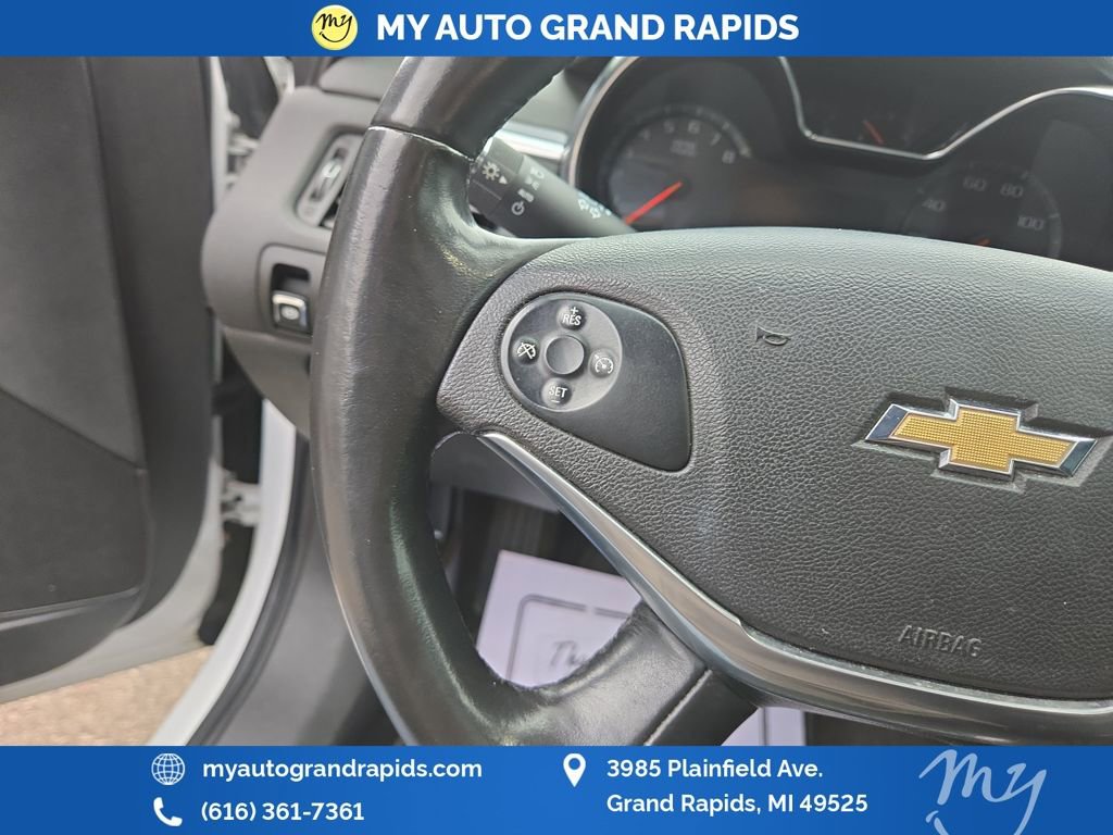 Used 2014 Chevrolet Impala LT w/ Convenience Package image 27