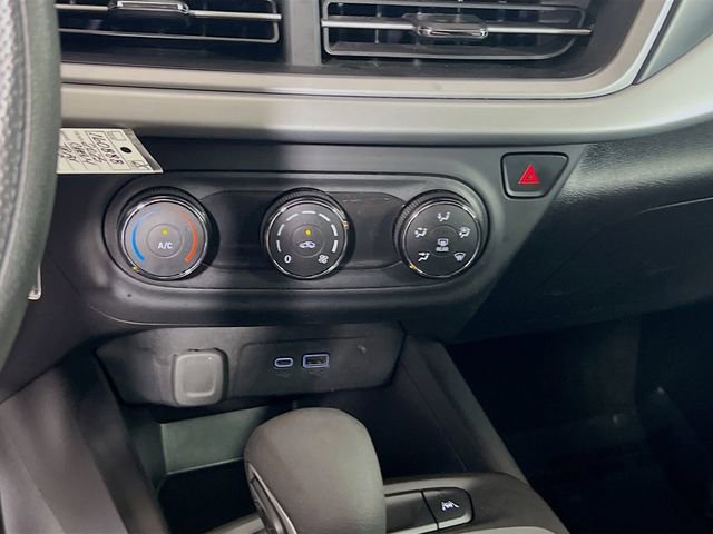 Used 2025 Chevrolet Trax LS FWD image 15