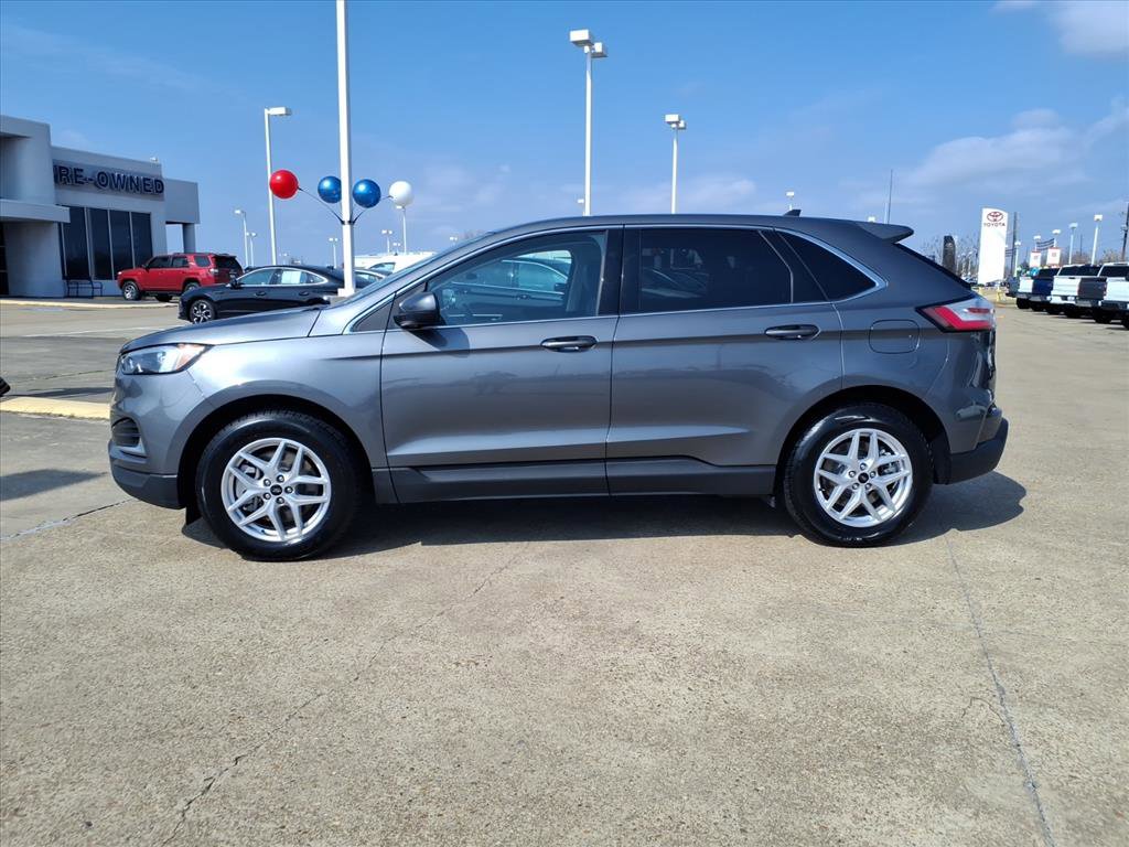 Used 2024 Ford Edge SEL image 2
