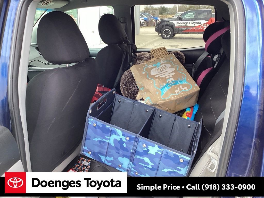 Used 2015 Toyota Tacoma 4x4 Double Cab image 15