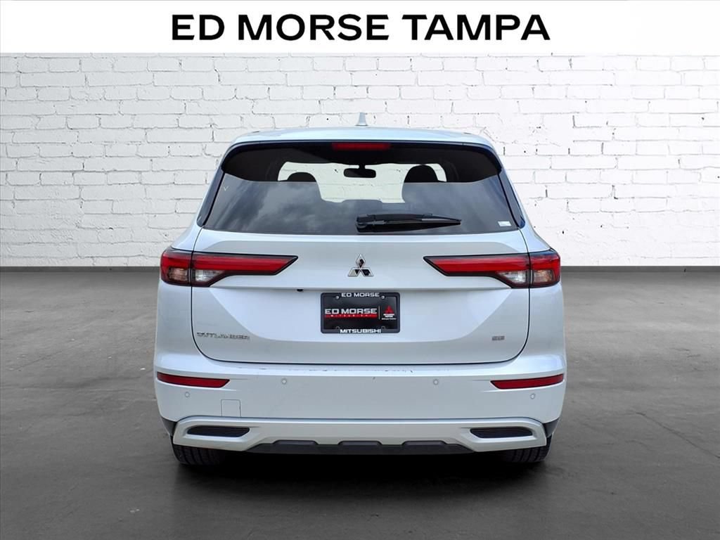 Used 2024 Mitsubishi Outlander SE FWD image 4