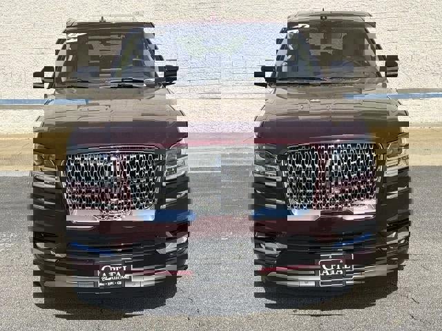 Used 2018 Lincoln Navigator Select w/ Technology Package image 2