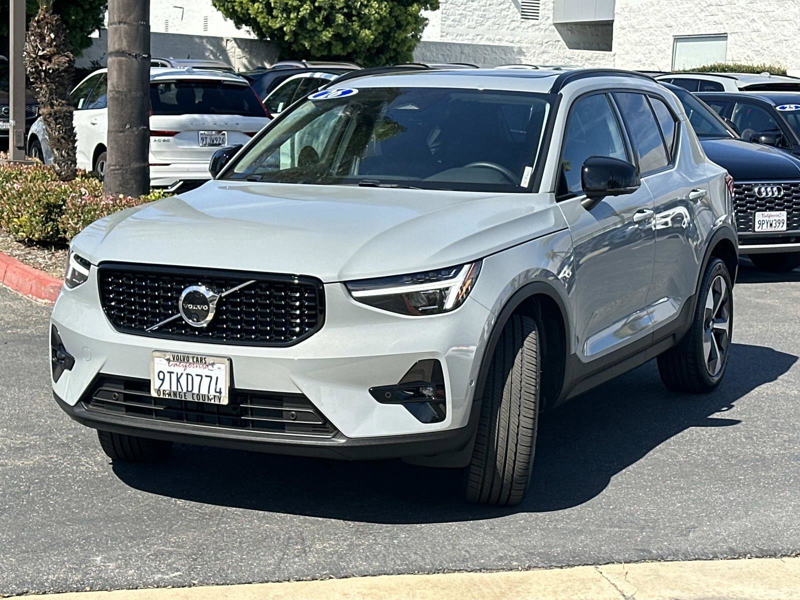 Certified 2026 Volvo XC40 B5 Plus w/ Protection Package Premier image 8