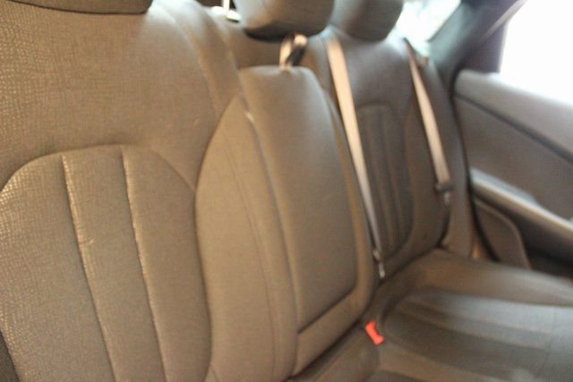 Used 2016 Chrysler 200 Limited image 14