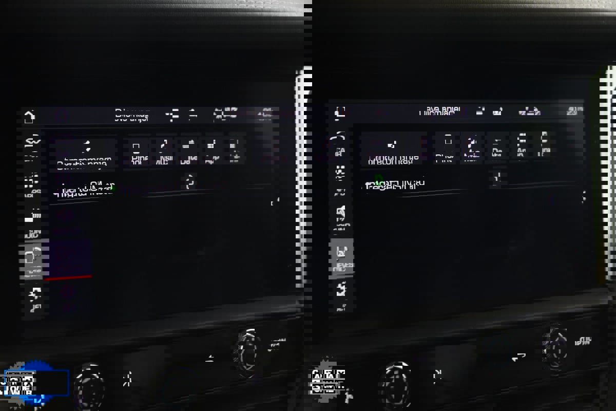 Used 2022 Porsche Macan image 38