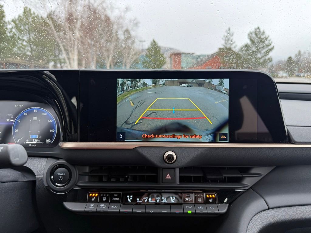 Used 2025 Toyota Crown Signia AWD/4WD image 32