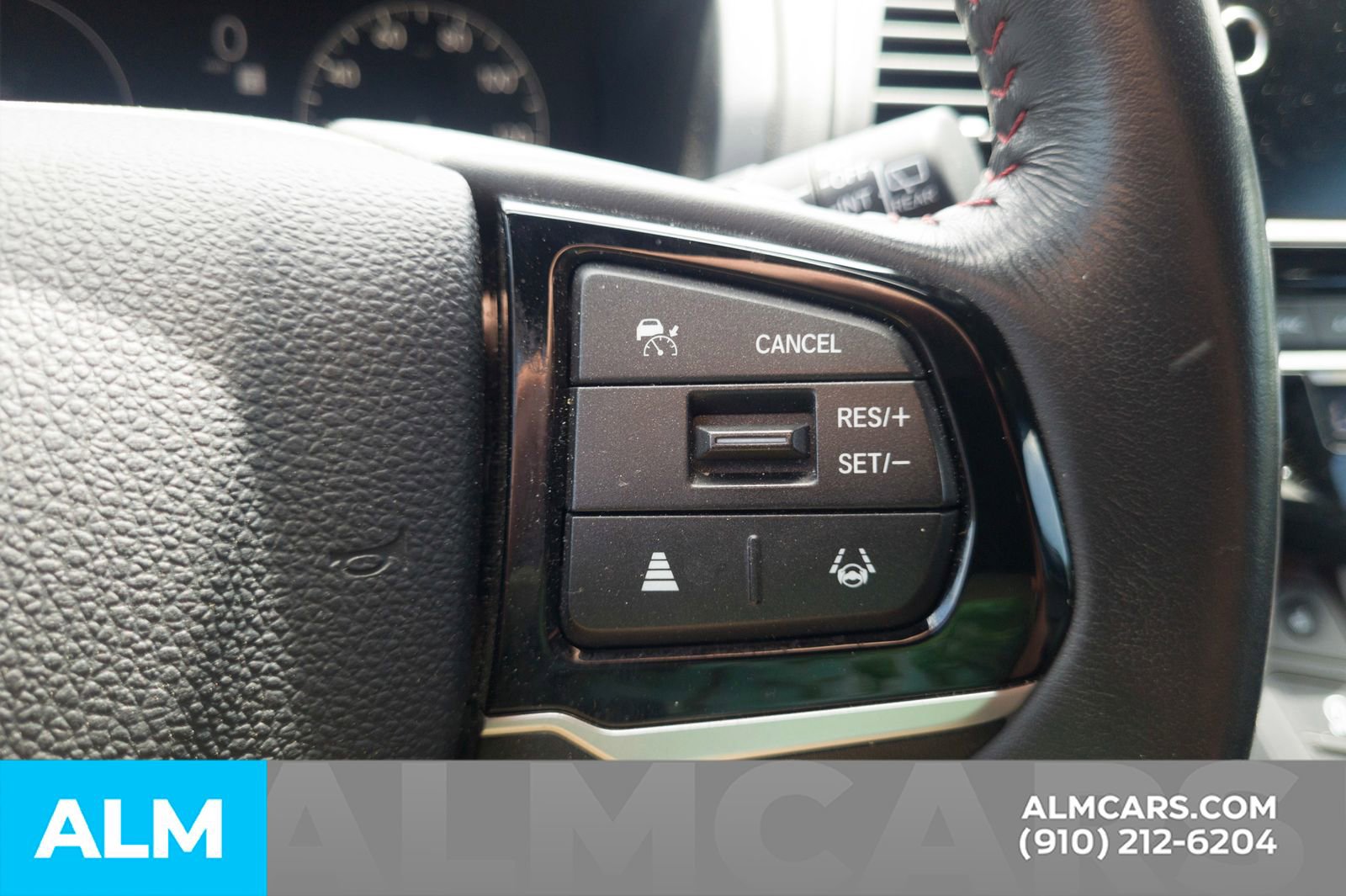 Used 2025 Honda Odyssey Sport-L image 29