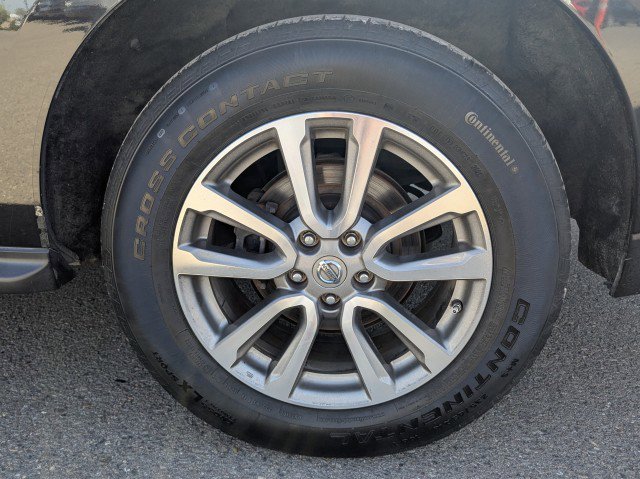 Used 2016 Nissan Pathfinder SV image 29