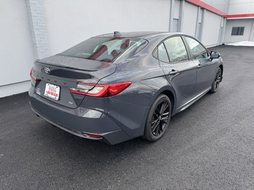 Used 2025 Toyota Camry SE w/ Convenience Package image 5