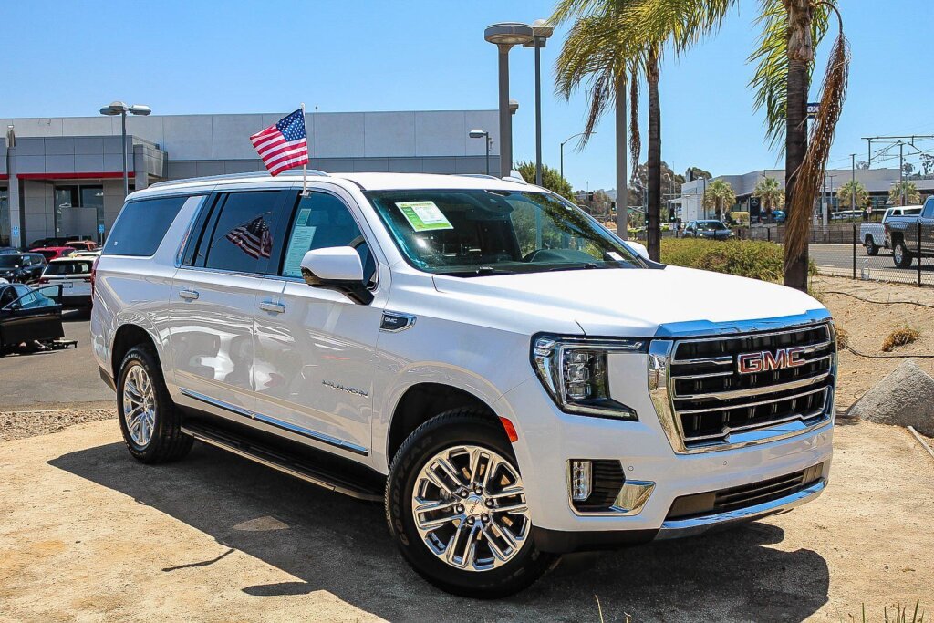 Used 2024 GMC Yukon XL SLT