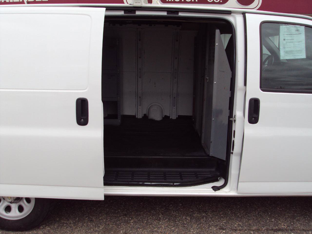 Used 2014 Chevrolet Express 1500 AWD image 11