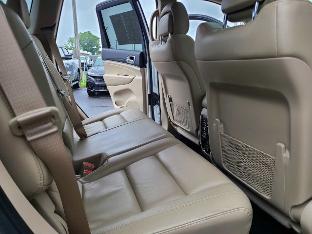 Used 2021 Jeep Grand Cherokee Limited AWD/4WD image 21