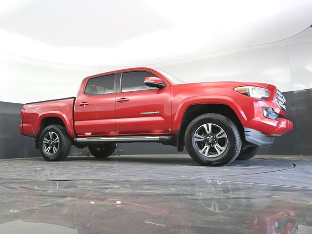 Used 2016 Toyota Tacoma TRD Sport w/ Towing Package RWD image 30