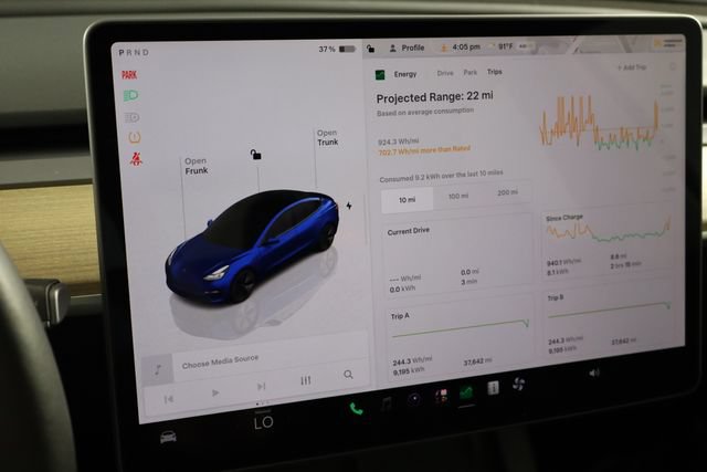 Used 2023 Tesla Model 3 Standard Range RWD image 36