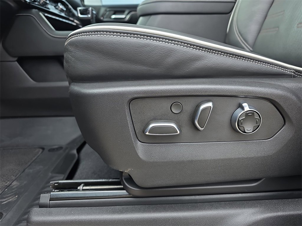 Used 2023 GMC Sierra 1500 AT4X image 30