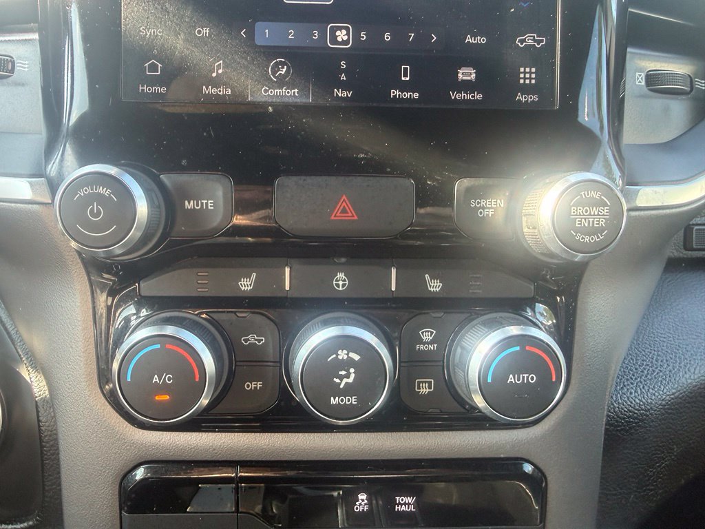 Used 2023 RAM 1500 Big Horn AWD/4WD image 25