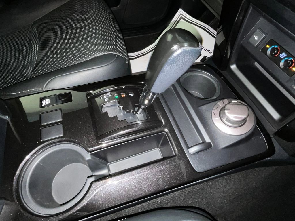 Used 2020 Toyota 4Runner Limited image 40