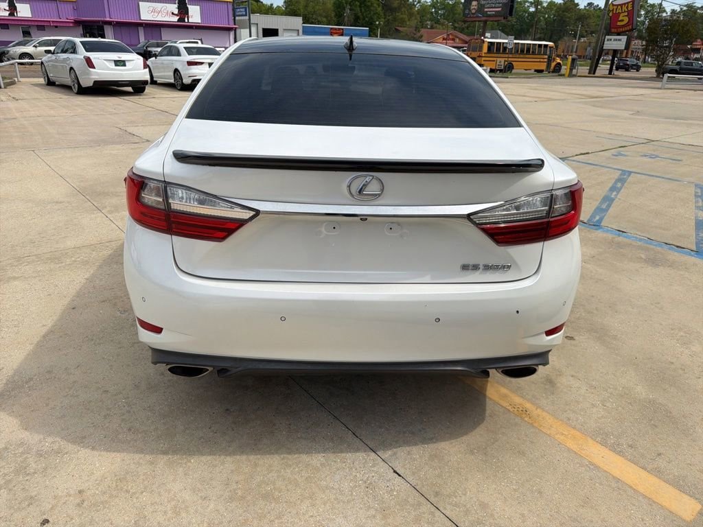 Used 2018 Lexus ES 350 w/ Navigation System Package FWD image 38
