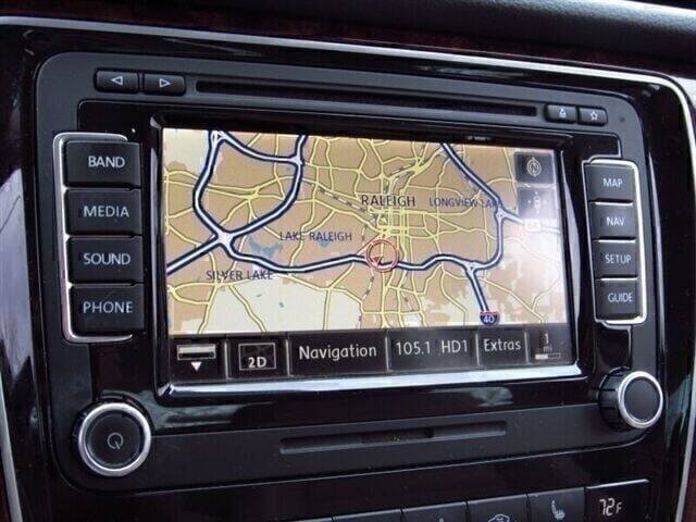 Used 2013 Volkswagen Passat 2.5 SEL Premium FWD image 15