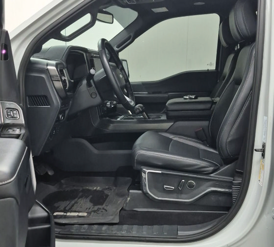 Used 2024 Ford F150 Lariat w/ Equipment Group 502A High AWD/4WD image 7
