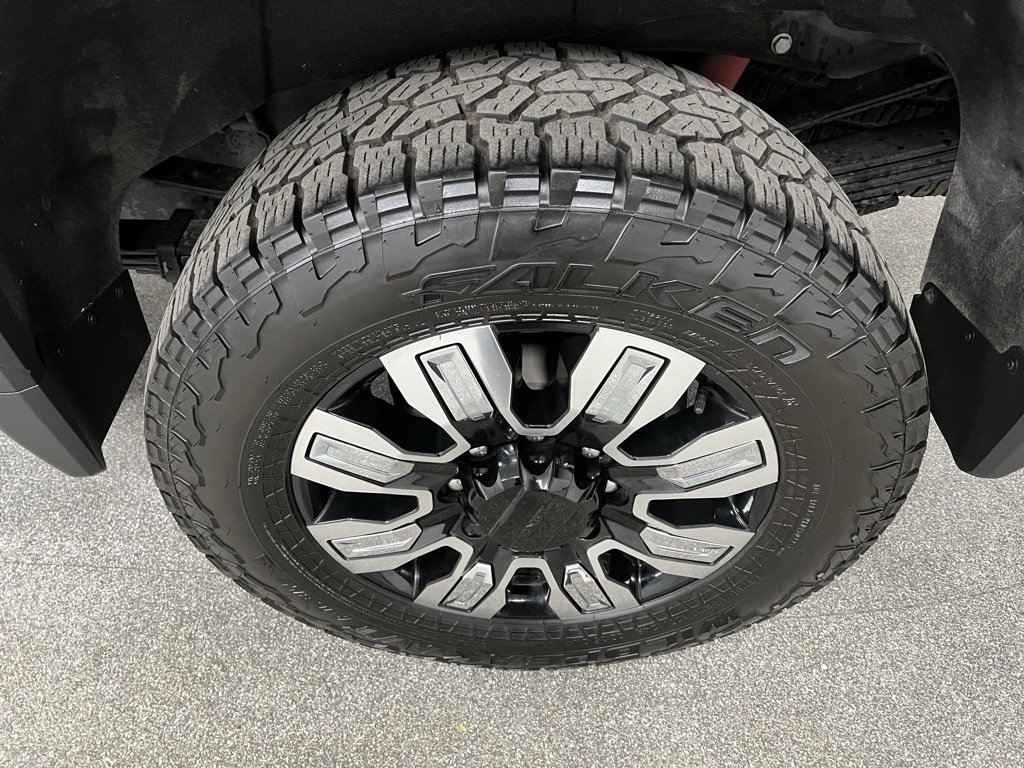 Used 2024 GMC Sierra 3500 Denali w/ Denali Reserve Package image 20