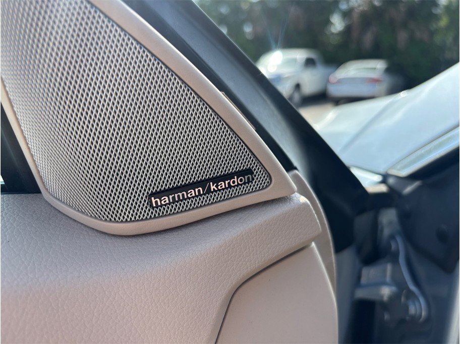 Used 2016 Mercedes-Benz E 400 Cabriolet image 25