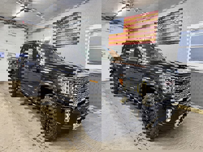 Used 2023 GMC Sierra 2500 Denali w/ Denali Black Diamond Edition