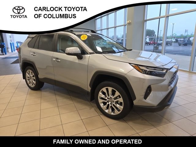 Used 2025 Toyota RAV4 Limited FWD image 6