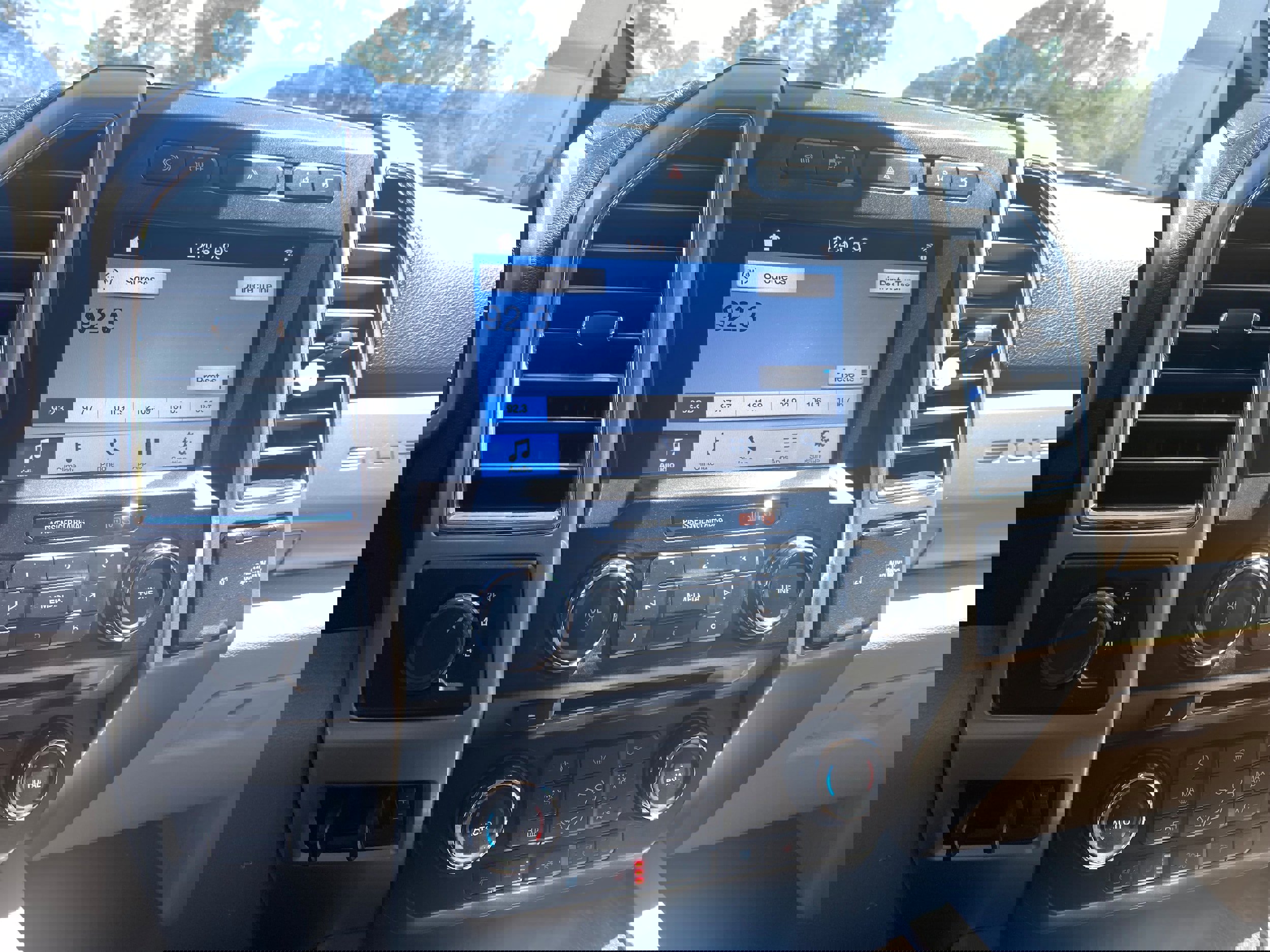 Used 2017 Ford F250 Lariat w/ Tow Technology Bundle image 11