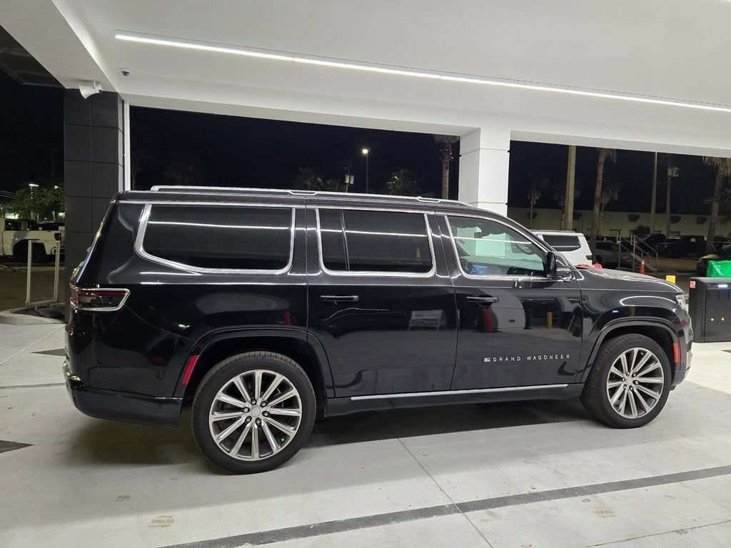Certified 2022 Jeep Grand Wagoneer Series II w/ Convenience Group III image 7