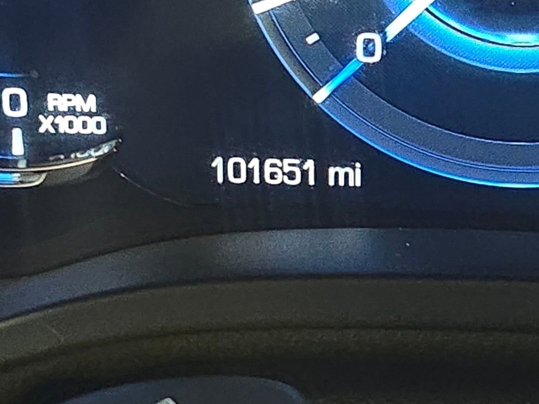 Used 2016 Cadillac Escalade Platinum image 11