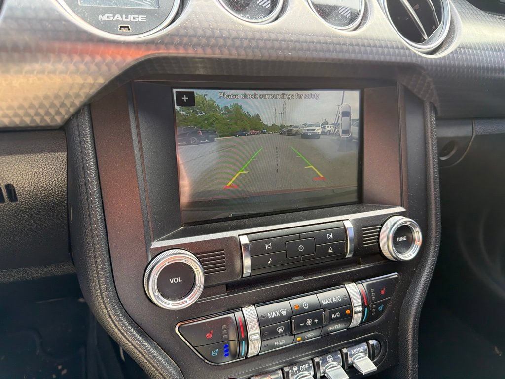Used 2018 Ford Mustang GT Premium w/ GT Performance Package RWD image 3
