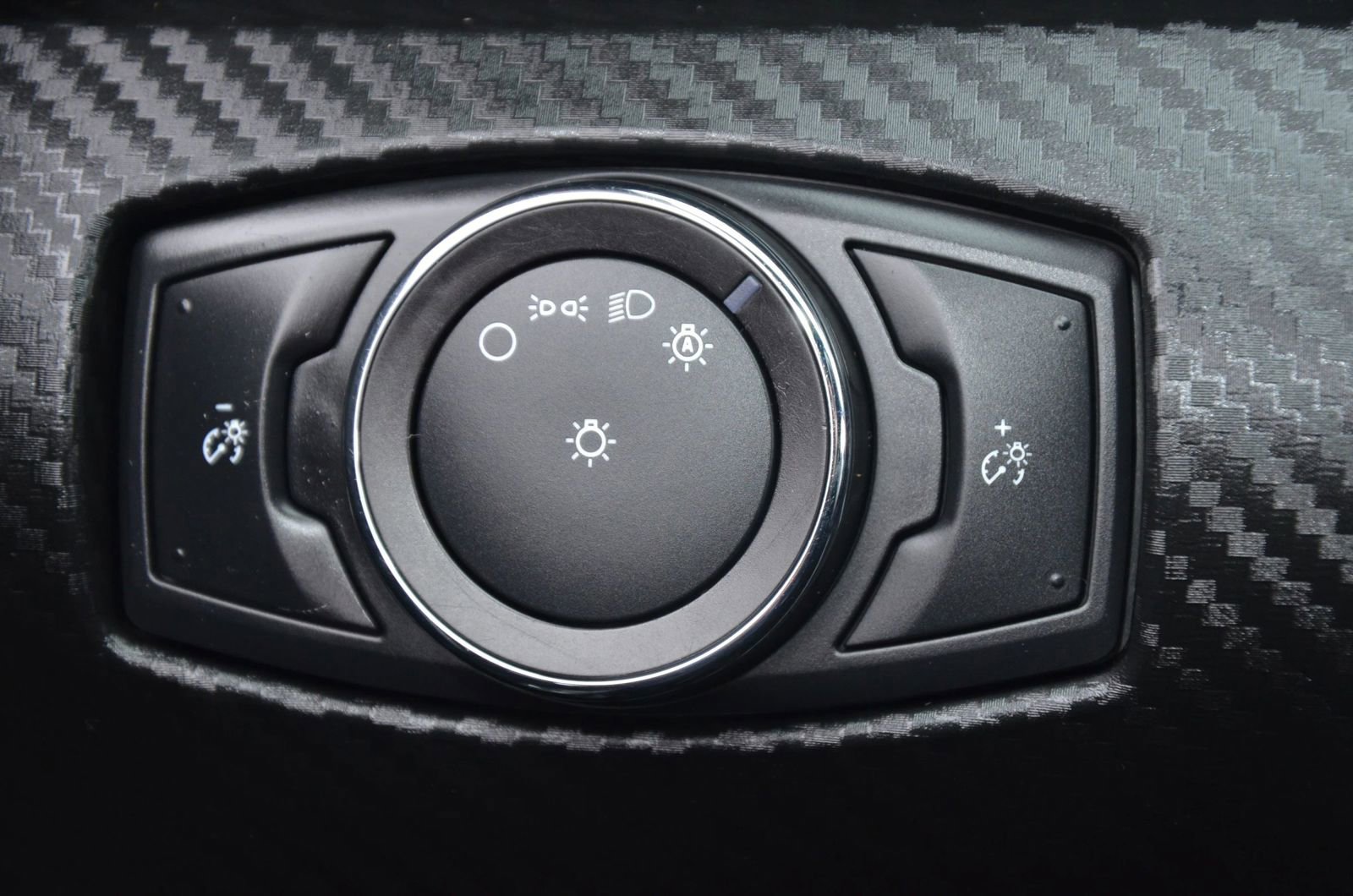 Used 2018 Ford Mustang Coupe image 44