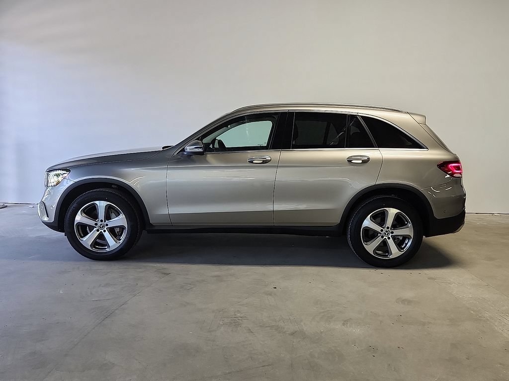 Used 2021 Mercedes-Benz GLC 300 4MATIC w/ Exterior Lighting Package image 2
