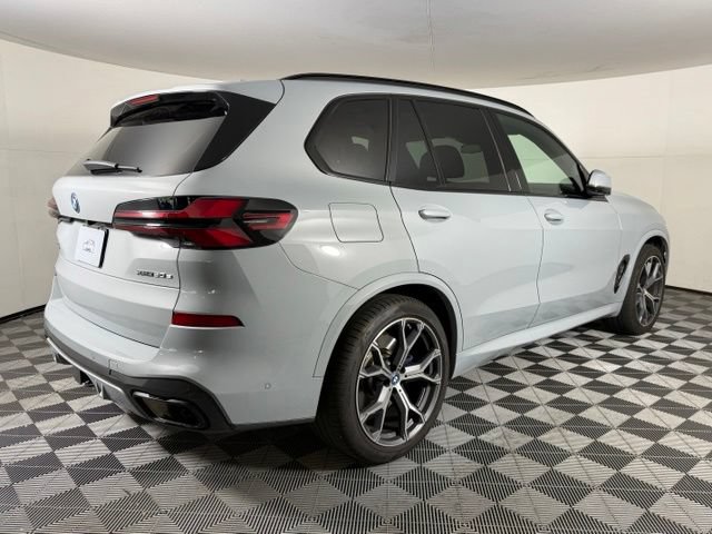 Used 2024 BMW X5 xDrive50e w/ Executive Package AWD/4WD image 7